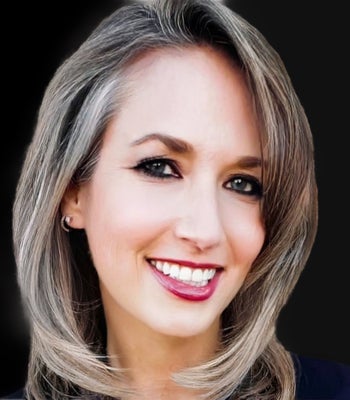Portrait of Lexa Cary, Associate Broker / Luxury Co Chair .